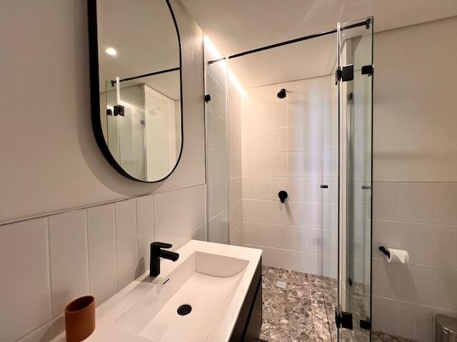 To Let 2 Bedroom Property for Rent in Sea Point Western Cape